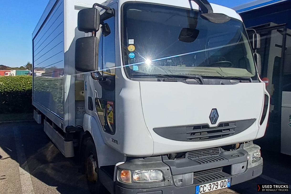 Renault Trucks Midlum
                                            220