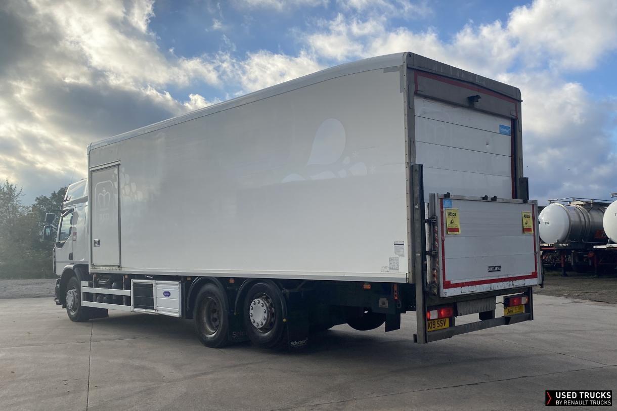 Renault Trucks D Wide 320