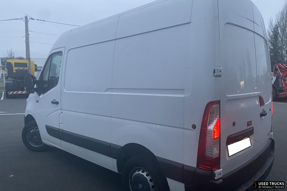 Renault Trucks Master 110