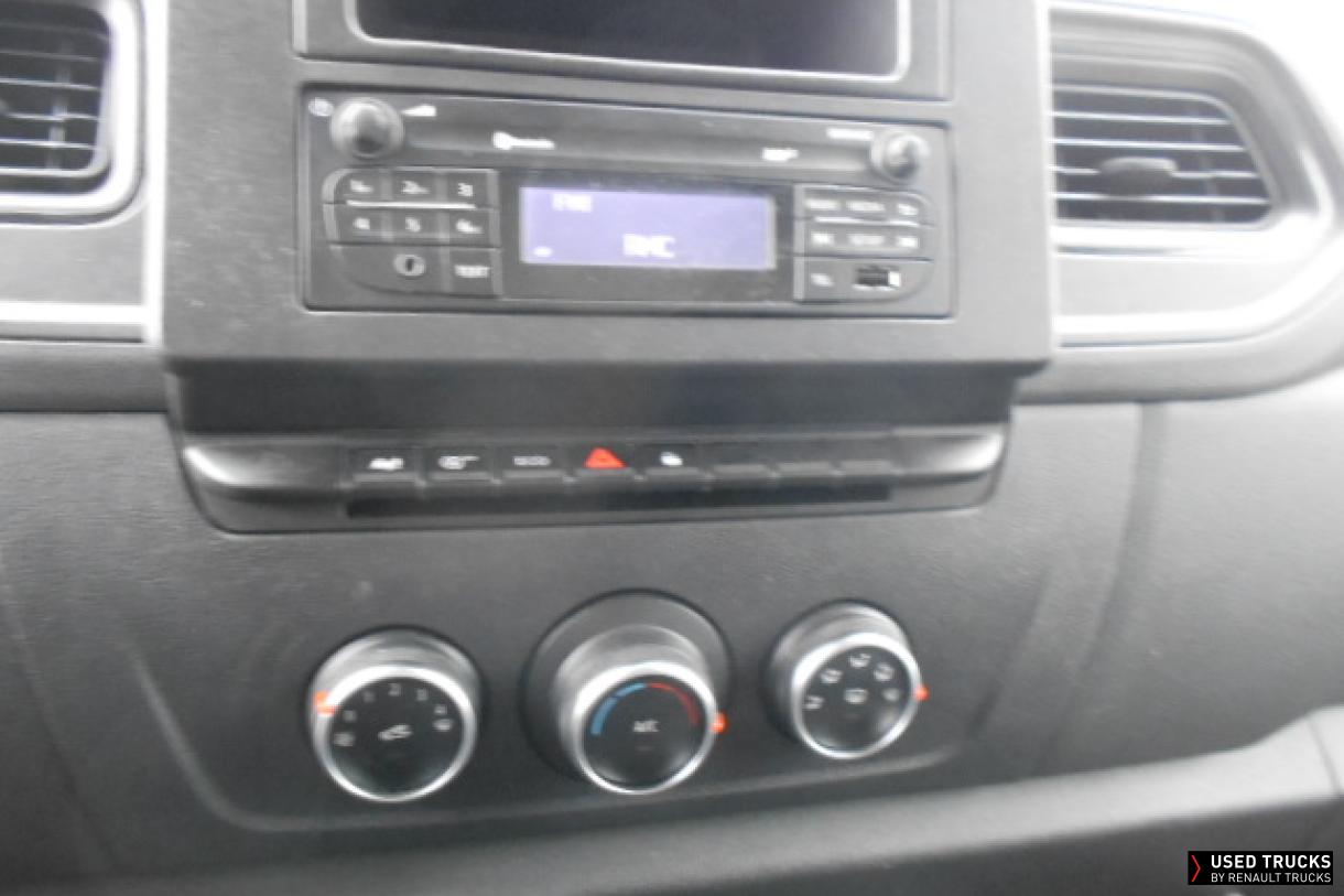 Renault Trucks Master 145