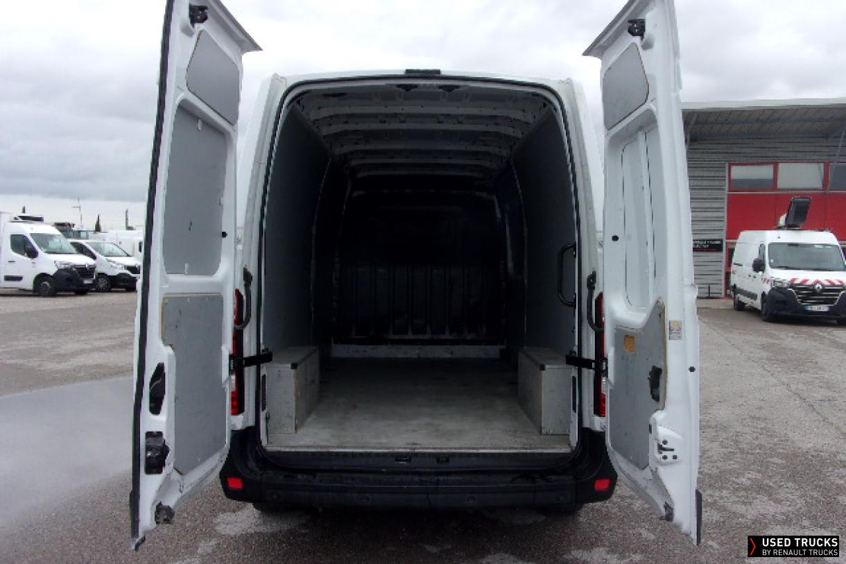Renault Master 150