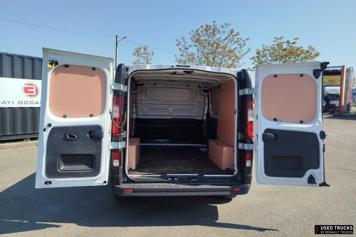 Renault Trafic 145