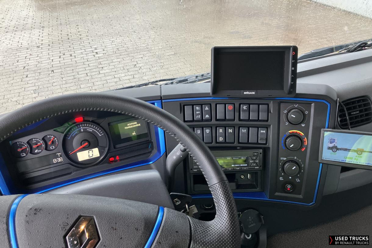 Renault Trucks D Wide 
