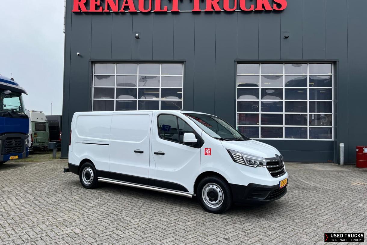 Renault Trucks Trafic 
