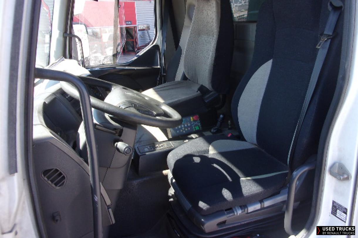 Renault Trucks Premium Distribution 280