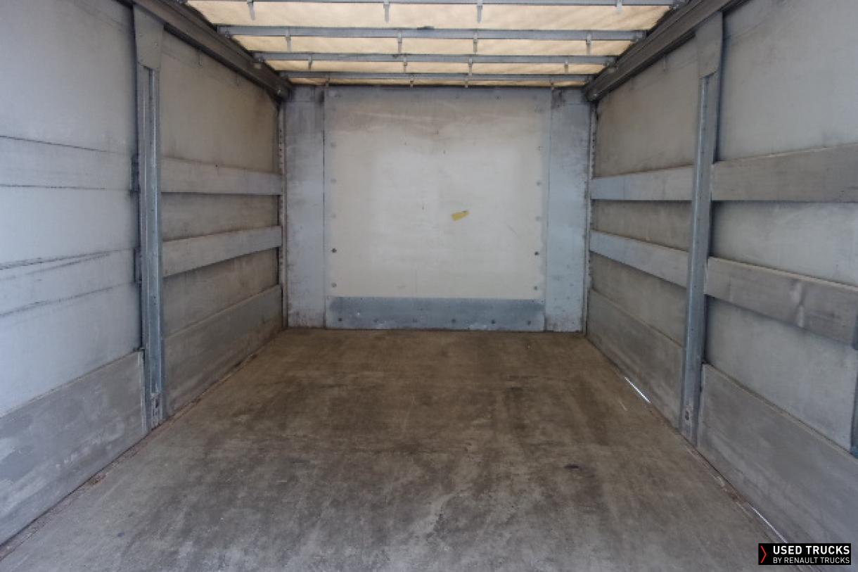 Renault Trucks Midlum 220