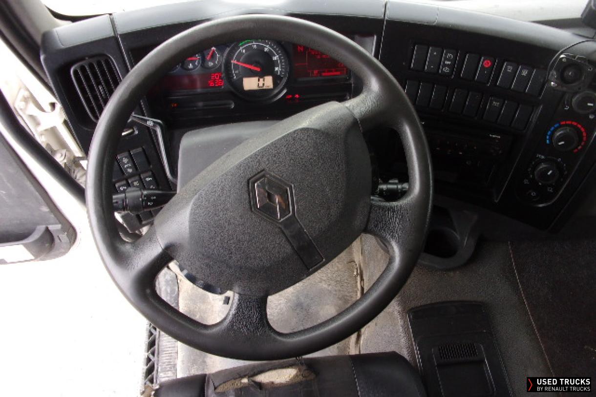 Renault Trucks D Wide 320