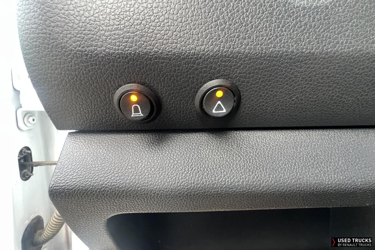 Renault Master 165