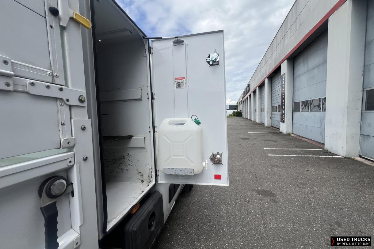 Renault Master 165