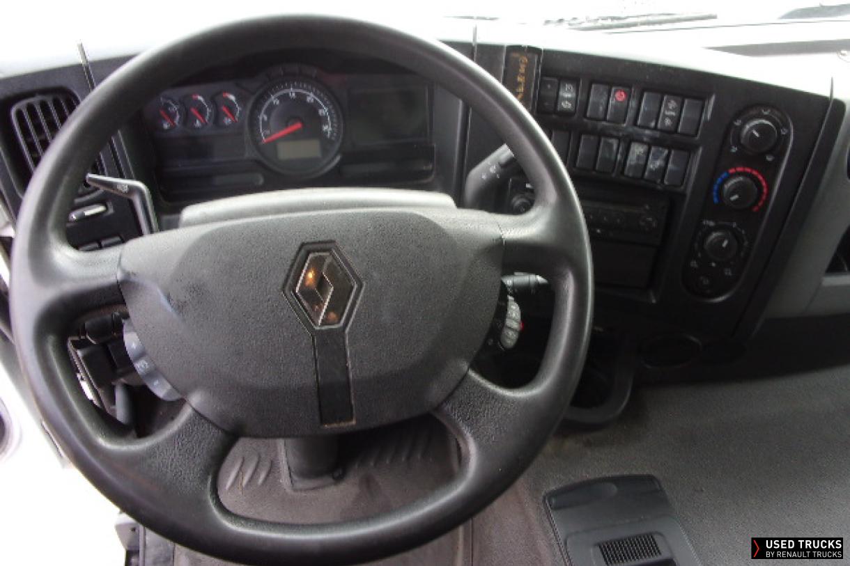 Renault Trucks D Wide 320