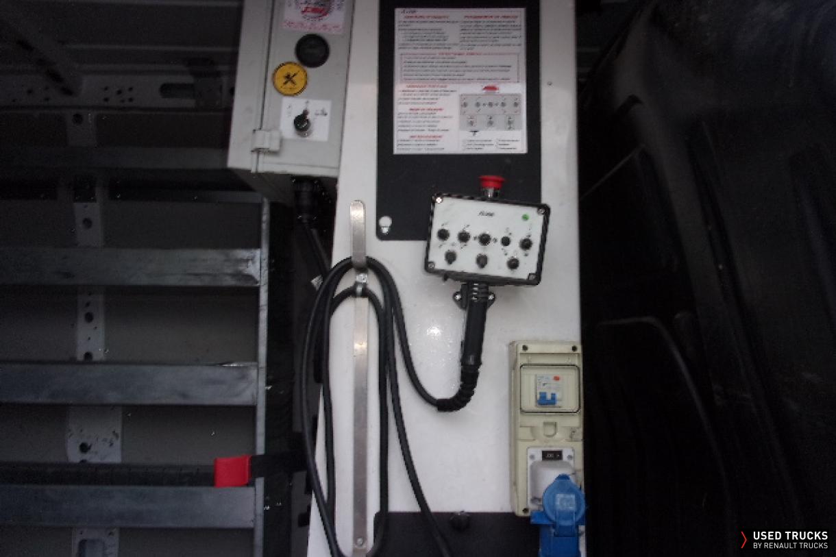 Renault Trucks Master 130