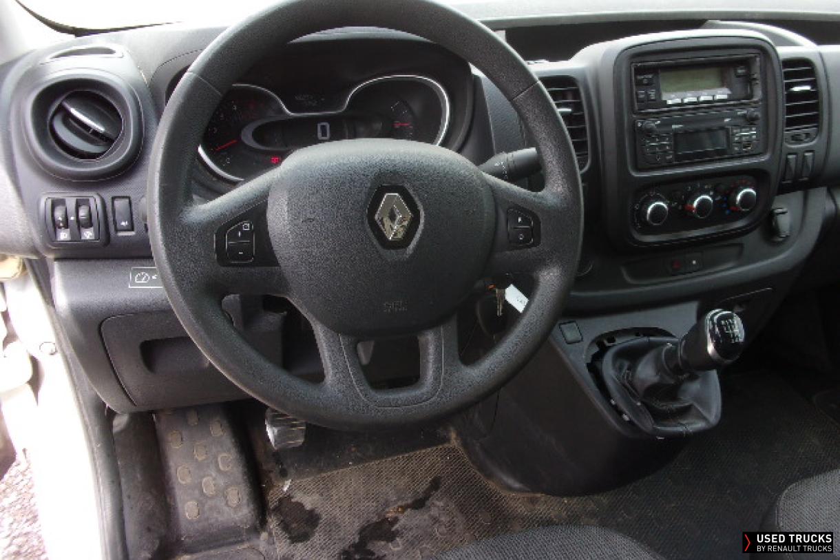 Renault Trucks Trafic 145