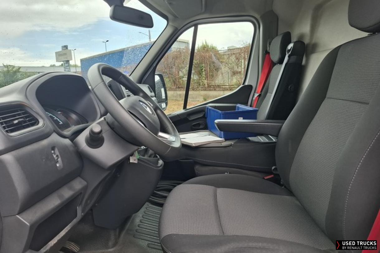 Renault Trucks Master 76