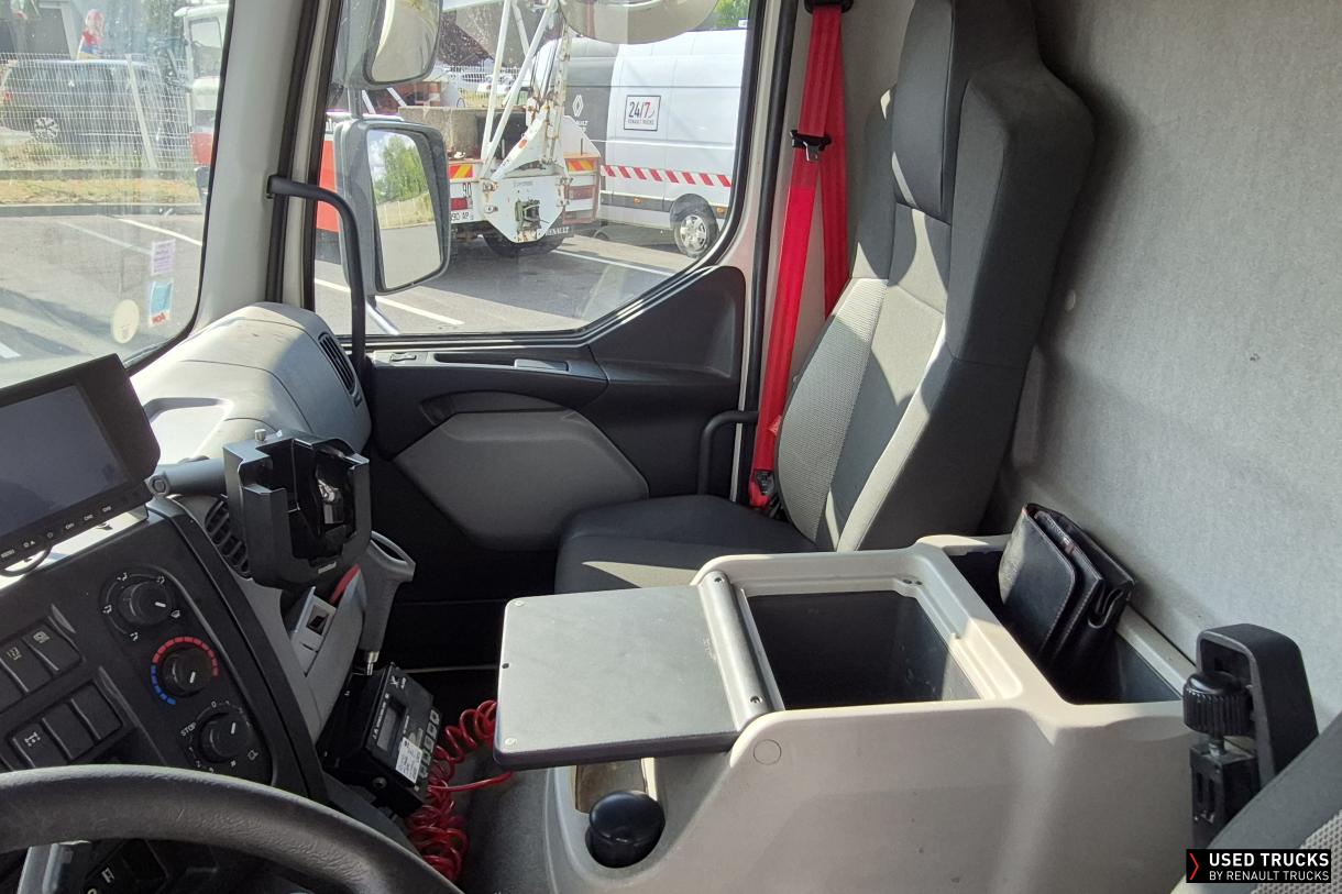 Renault Trucks D 240
