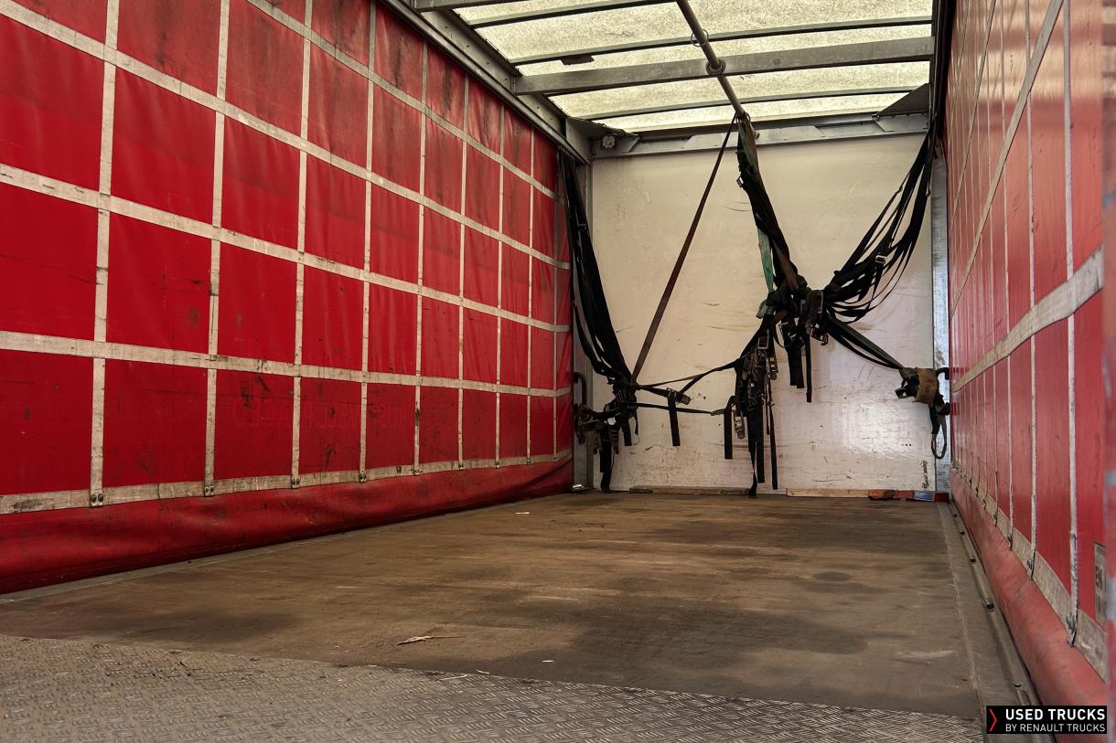 Renault Trucks D Cab 2.1 210