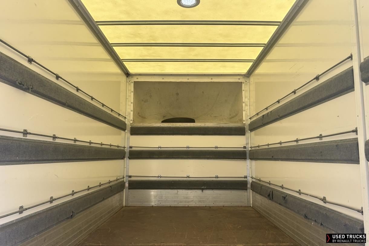 Renault Trucks Master 130