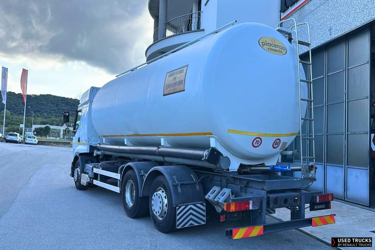 Renault Trucks Premium 360