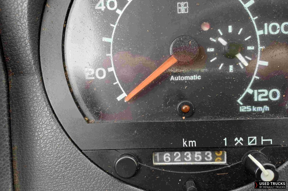 Renault Trucks Midliner 135
