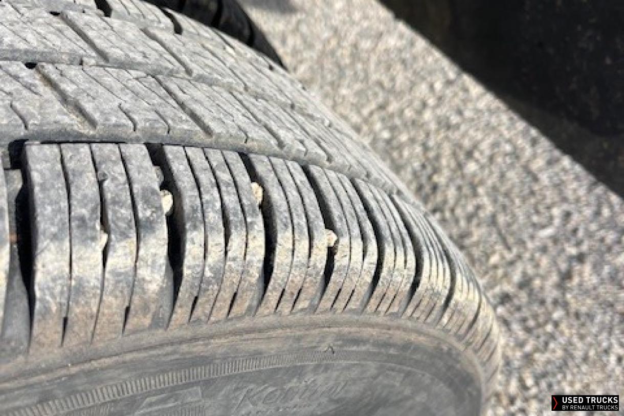 Renault Trucks Maxity 110