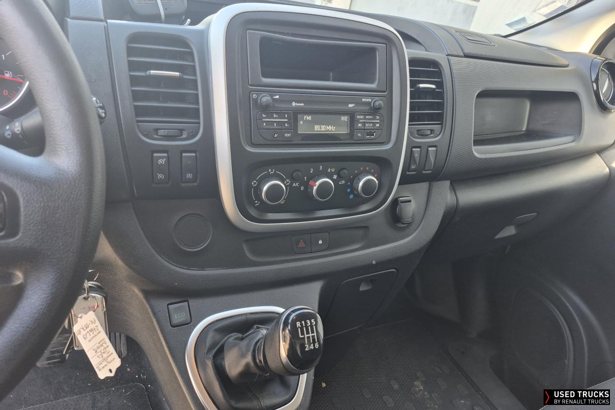 Renault Trafic 145
