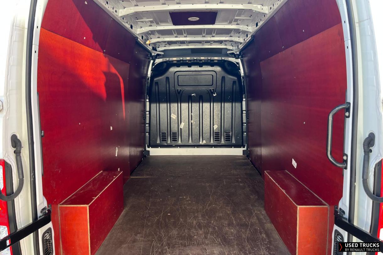 Renault Trucks Master 135