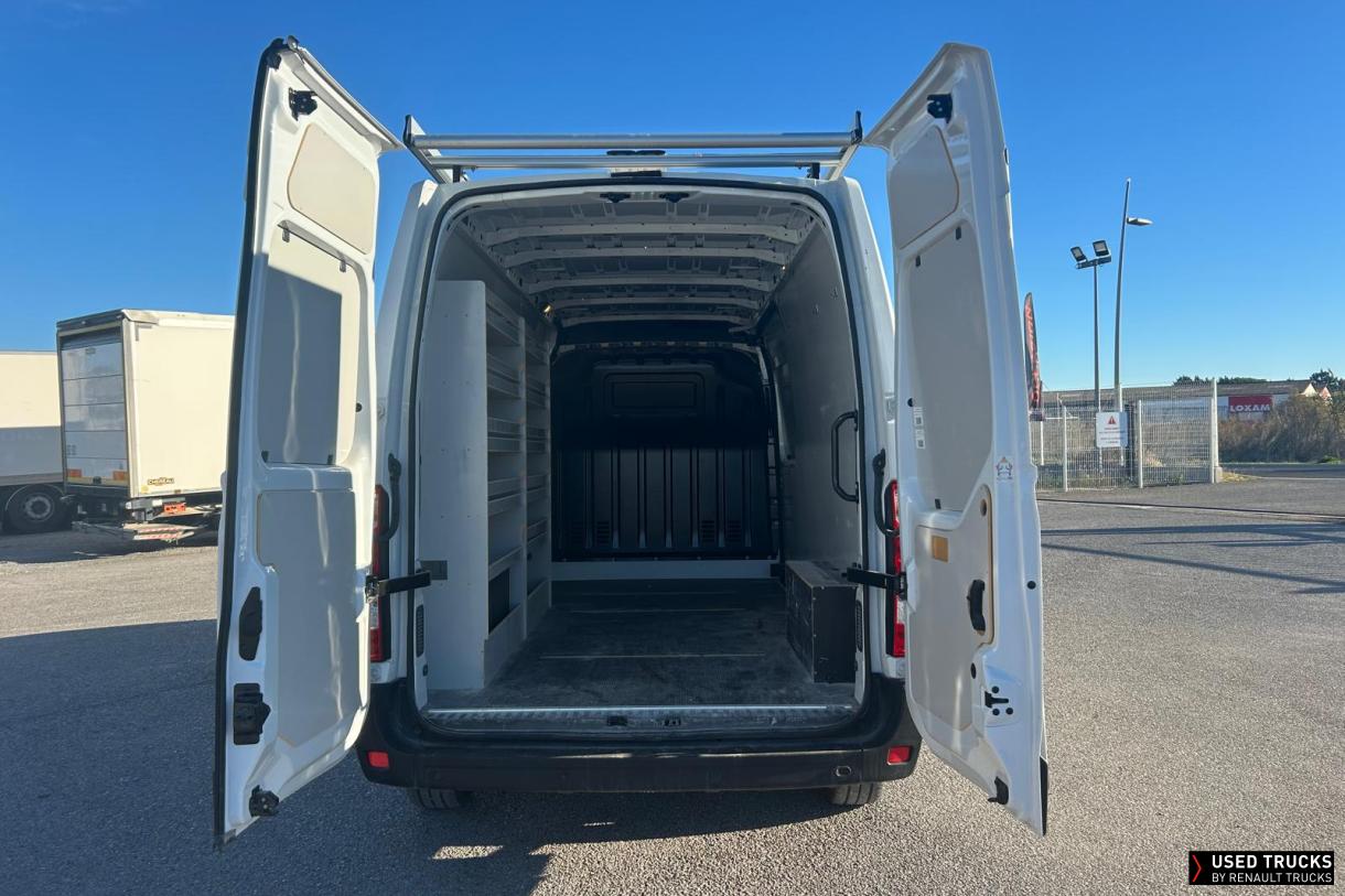 Nissan Interstar 150