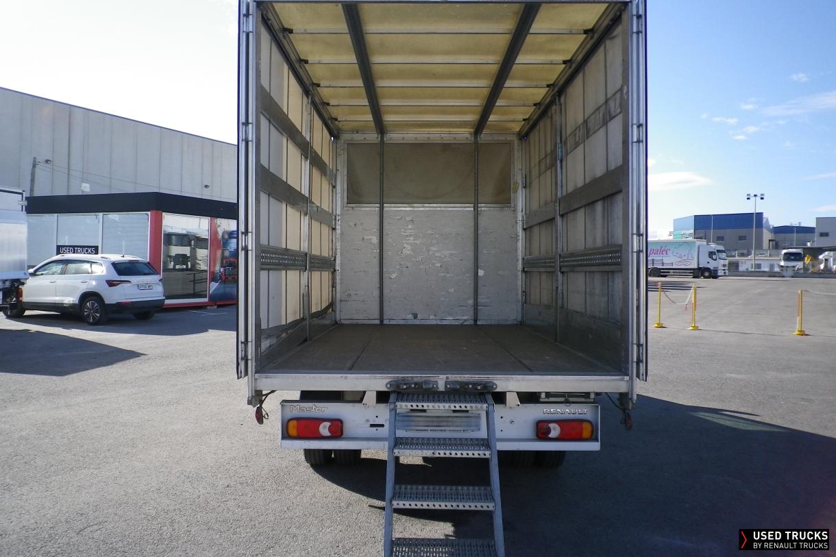 Renault Trucks Master 145