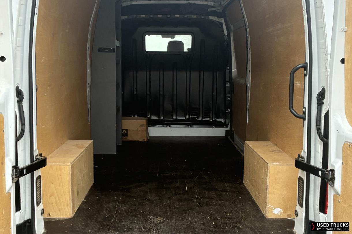 Renault Trucks Master 165