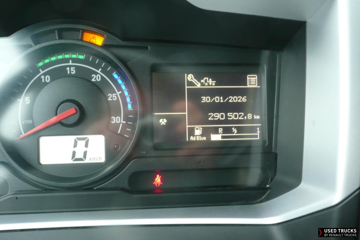 Renault Trucks D Wide 320