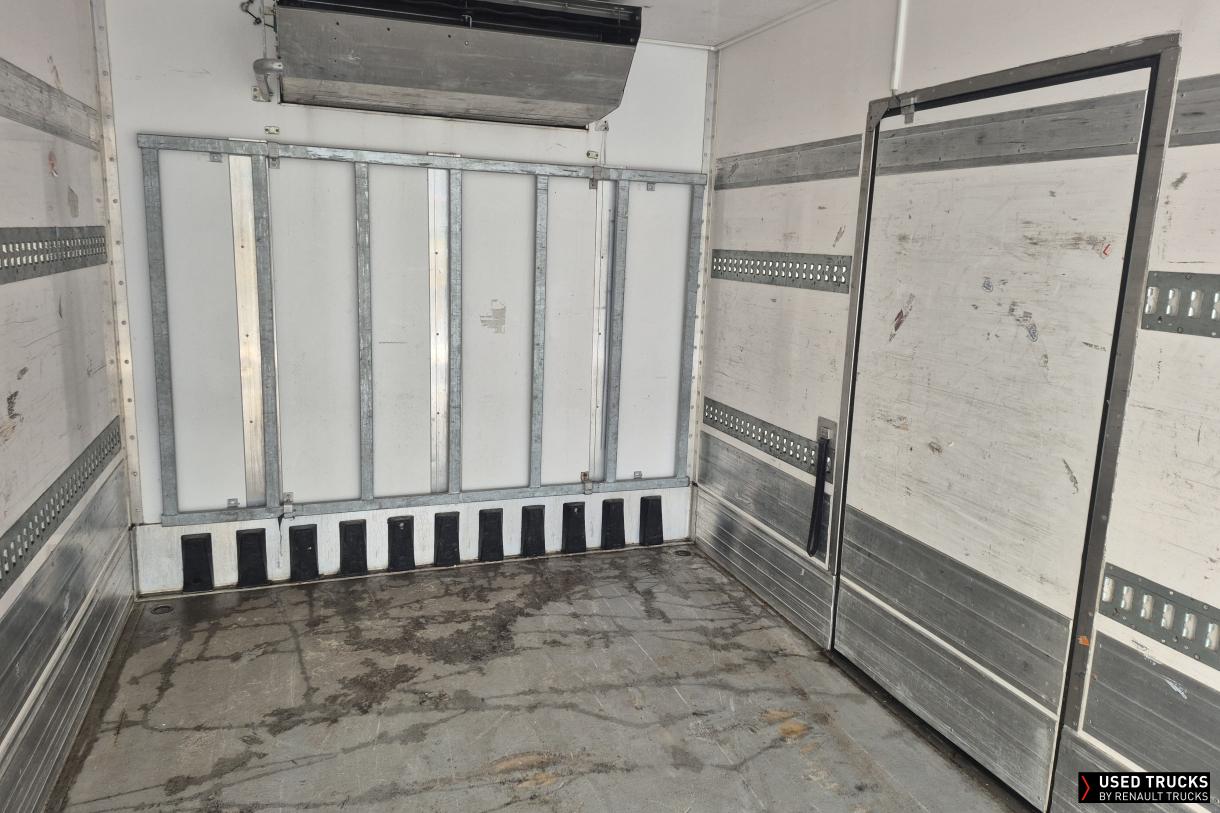 Renault Trucks D Wide 280