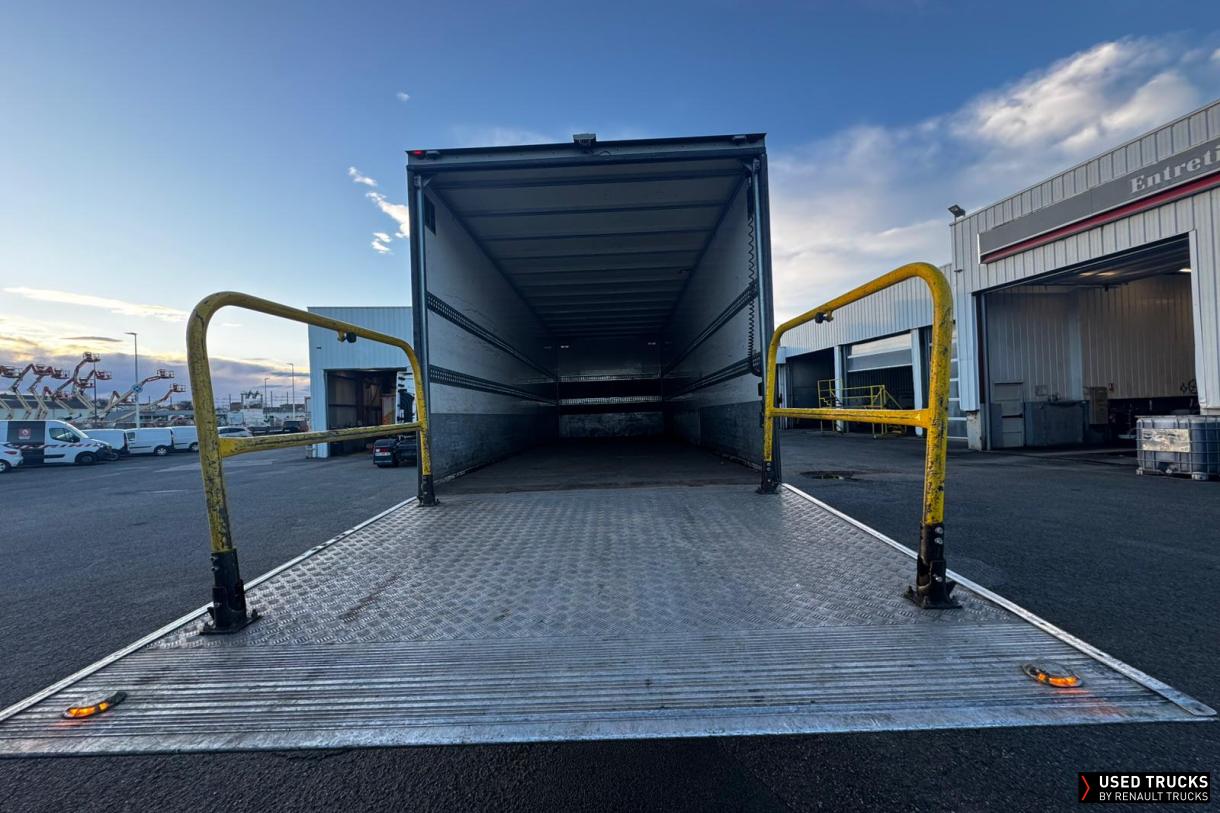 Renault Trucks D 240