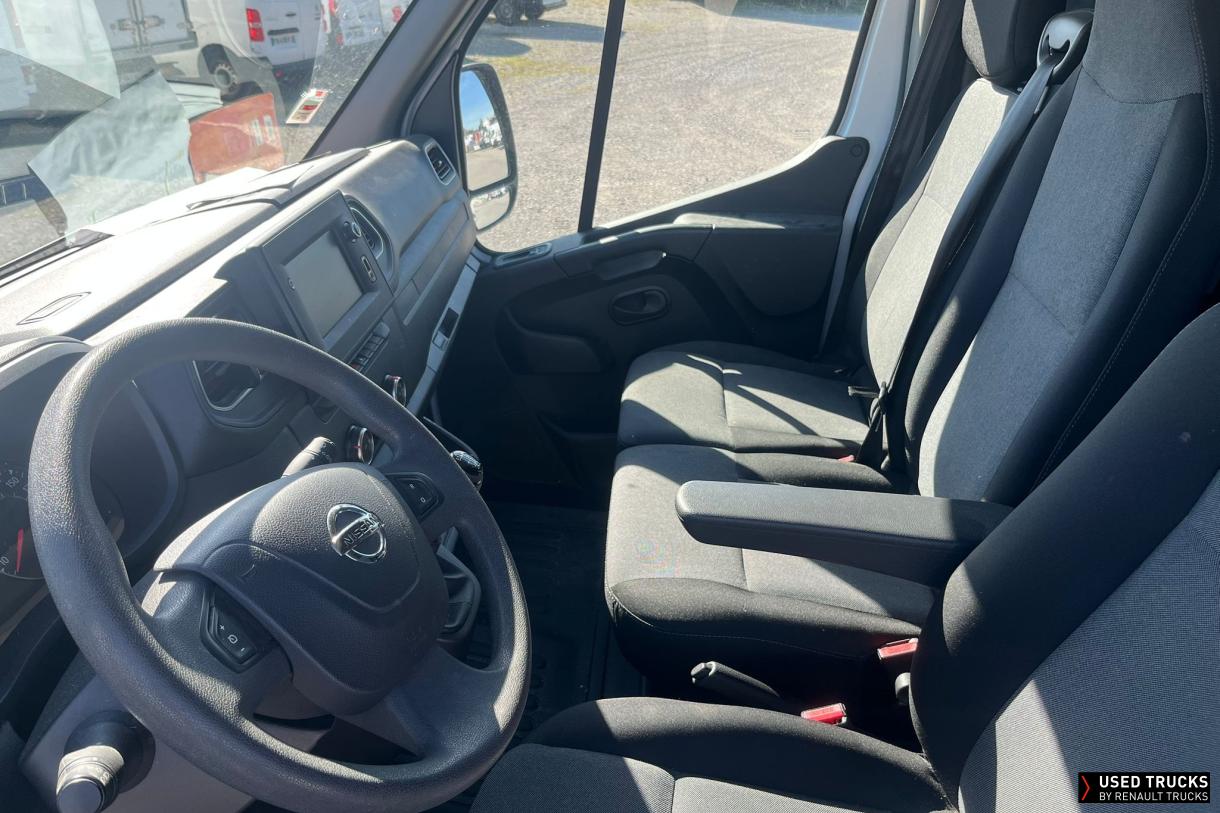 Nissan Interstar 150