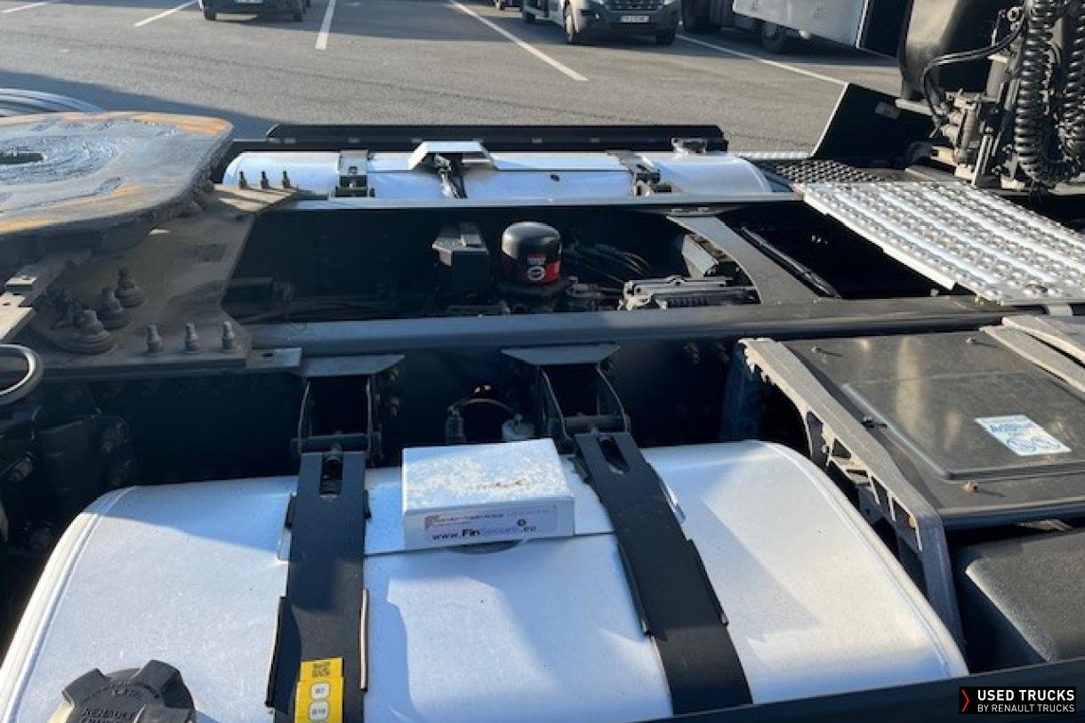 Renault Trucks T High 
