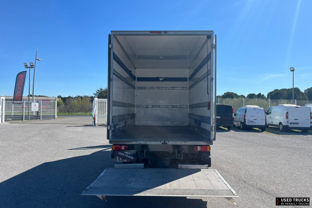 Renault Trucks Master 130