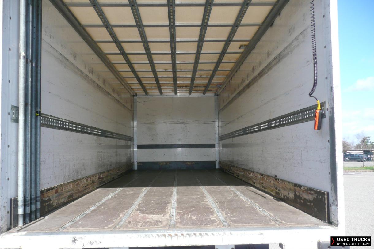 Renault Trucks D 210