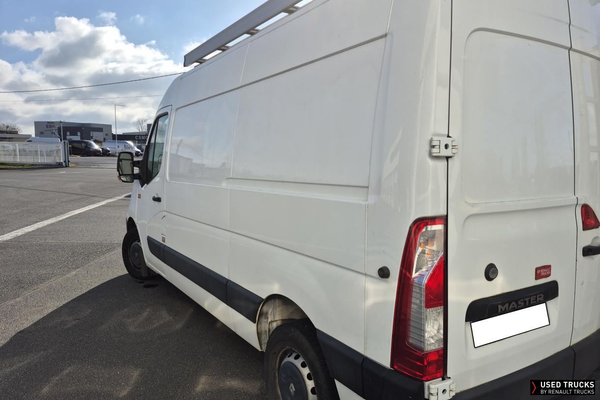 Renault Trucks Master 145