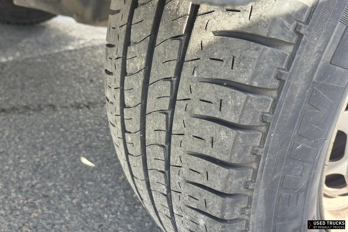 Renault Trucks Master 145