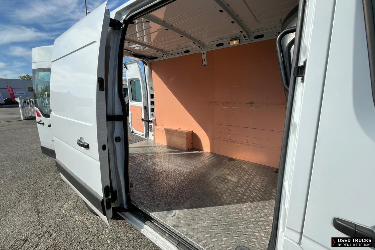 Renault Trucks Master 135
