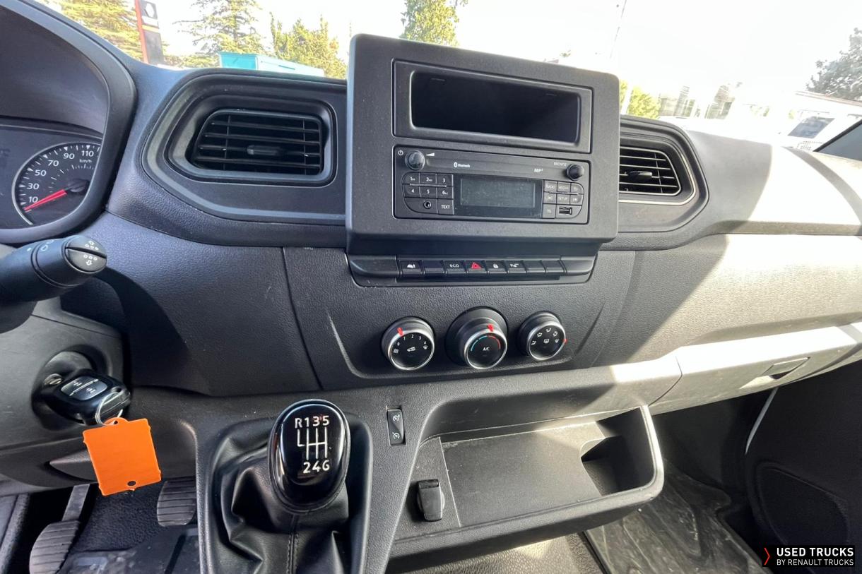 Renault Trucks Master 135