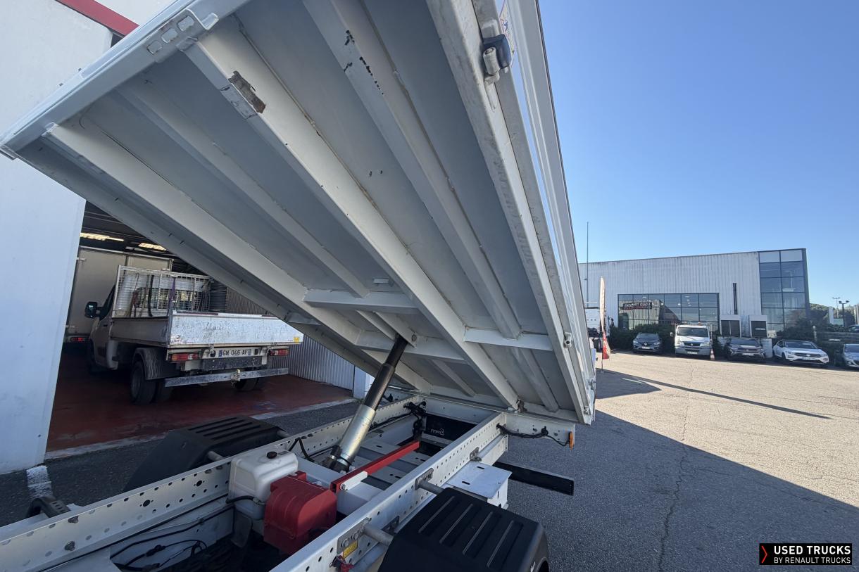 Renault Trucks Master 165