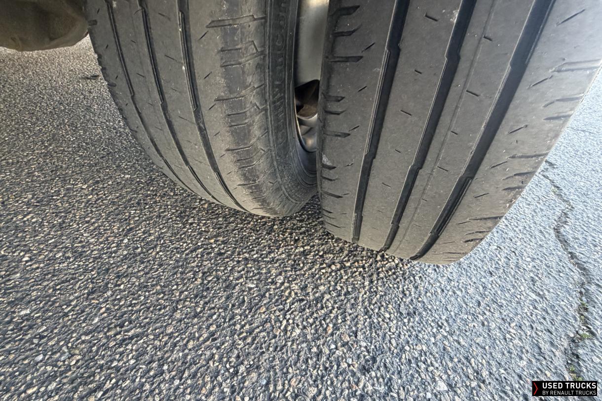 Renault Trucks Master 165