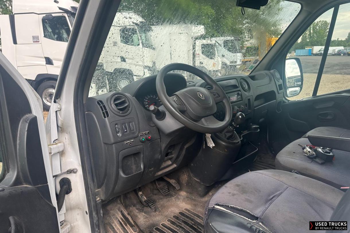 Renault Trucks Master 130