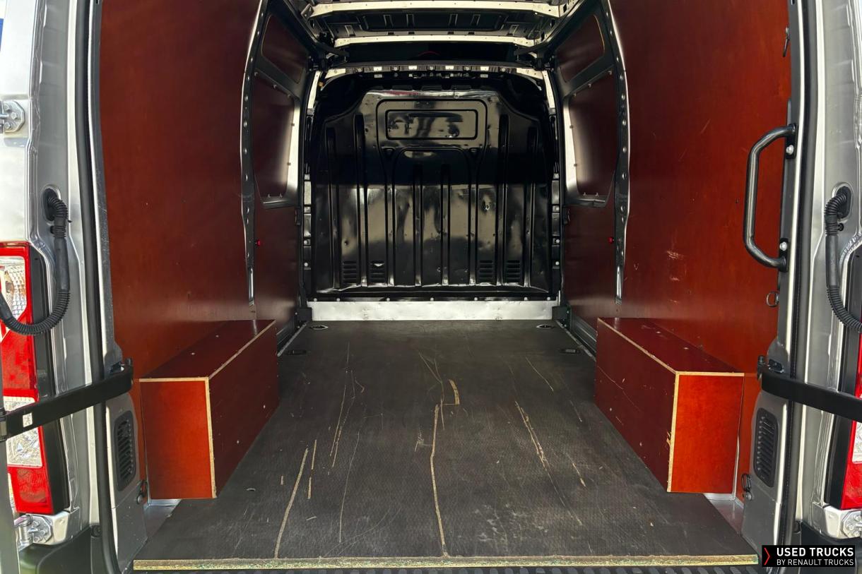 Renault Trucks Master 130