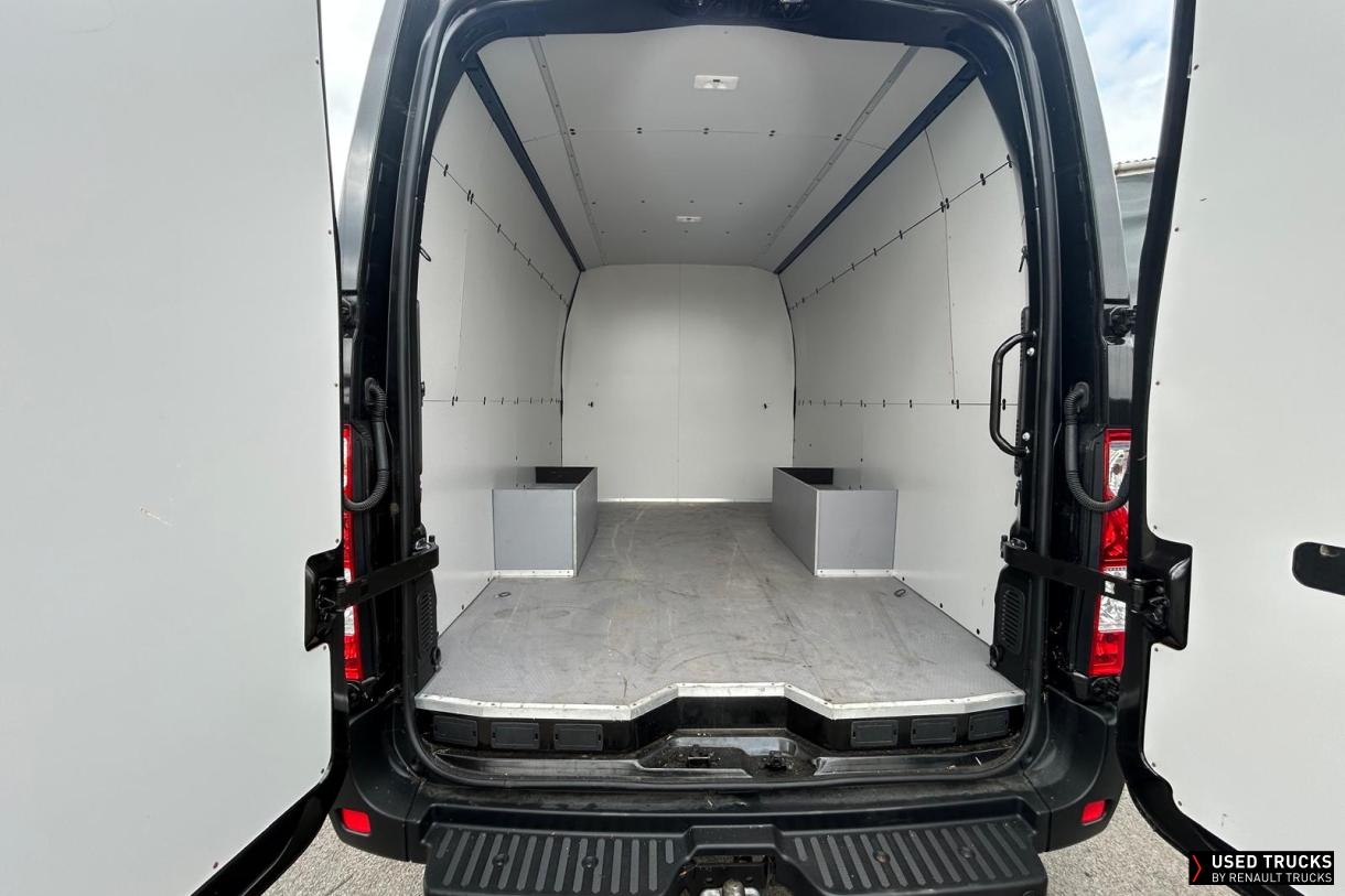 Renault Trucks Master 165