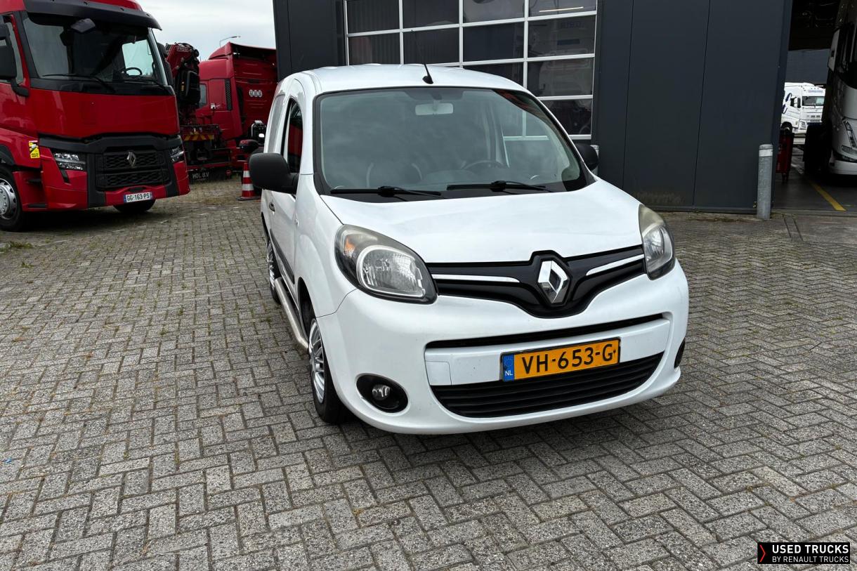 Renault Trucks Kangoo 75