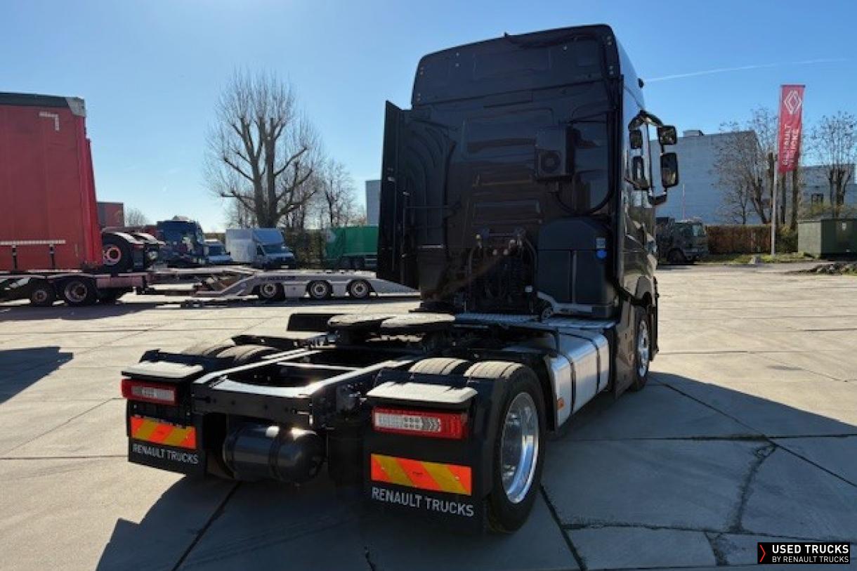 Renault Trucks T High 