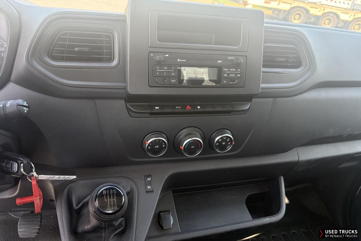 Renault Master 130