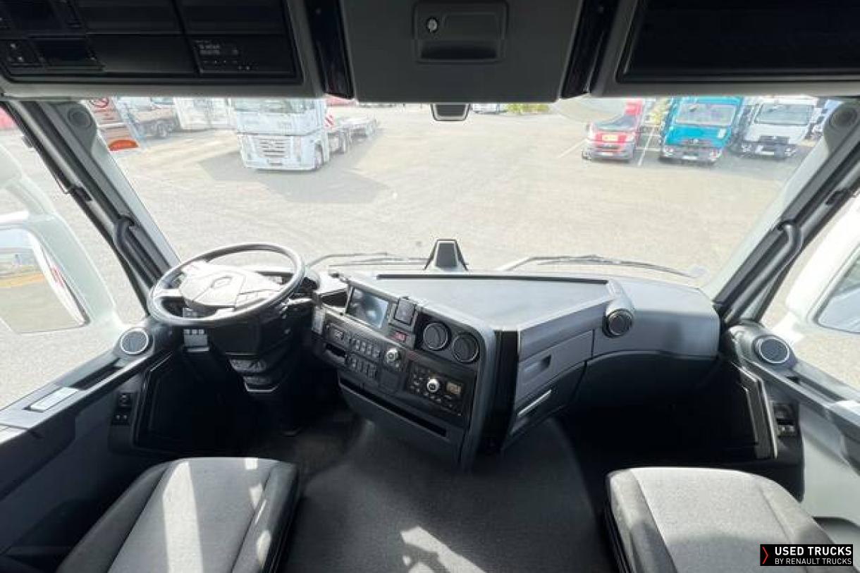 Renault Trucks T 440