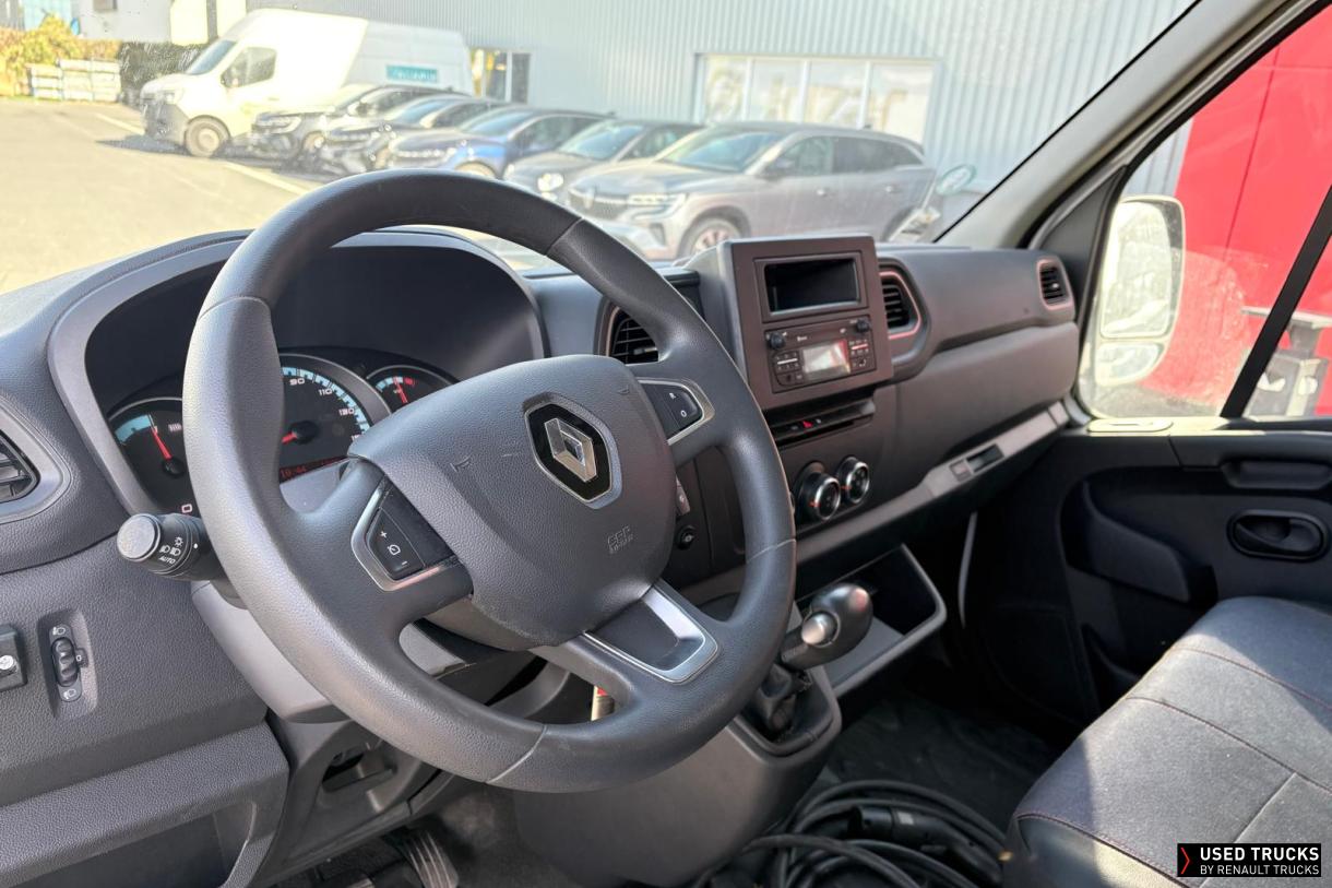 Renault Trucks Master 76