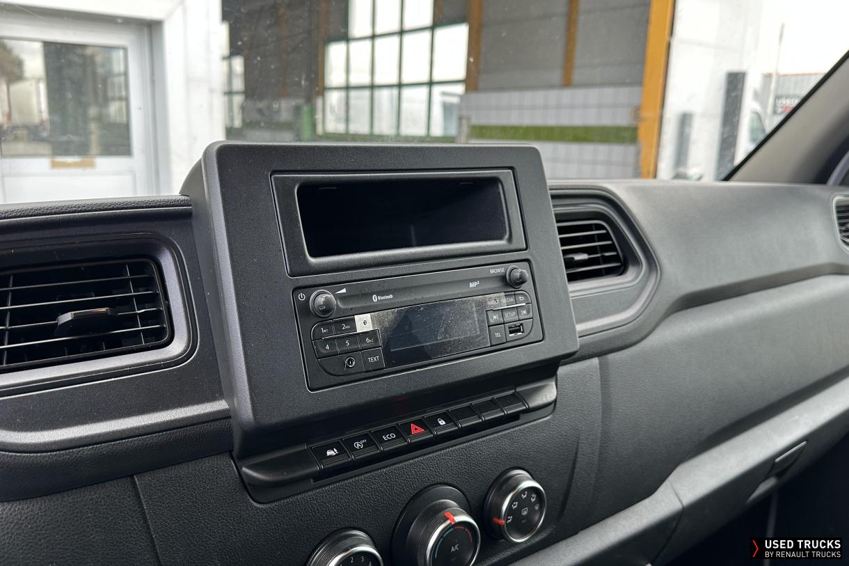 Renault Master 163
